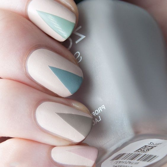 Easy Triangle Nail 2