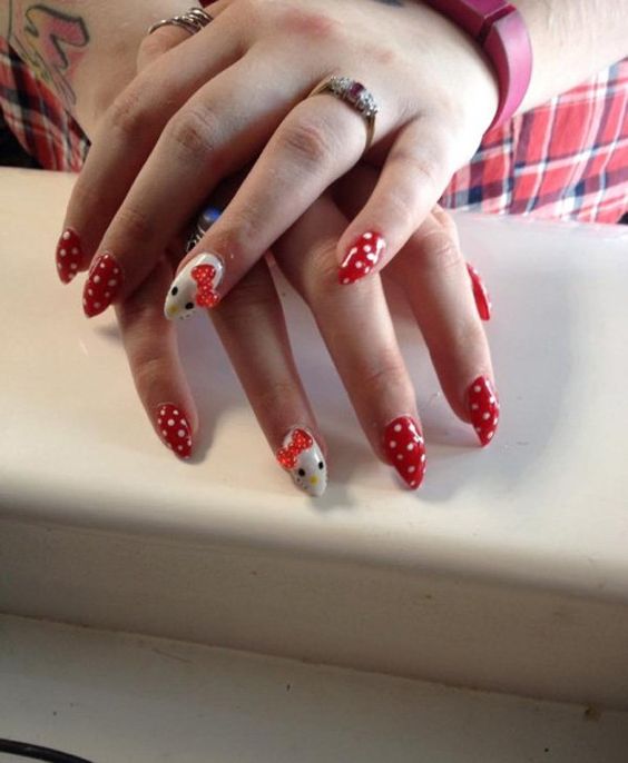 Hello Kitty Stiletto Nail 1