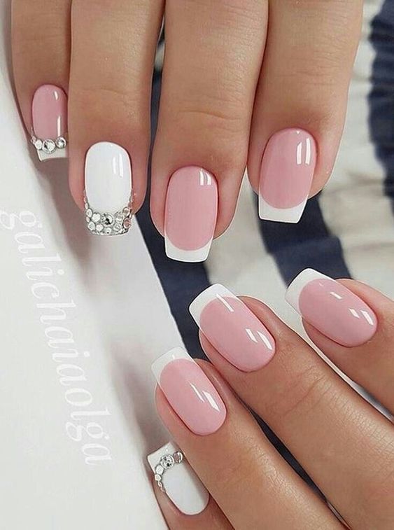 Nails decorated brides 8