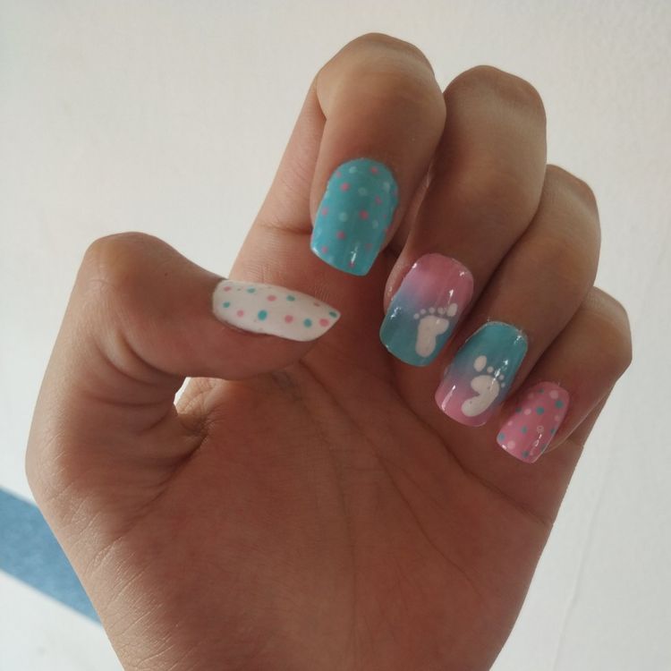 baby shower nails ideas 1