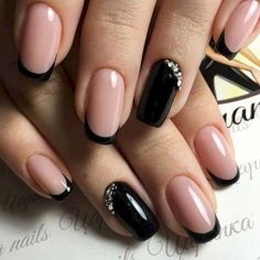 black decorated nails 20