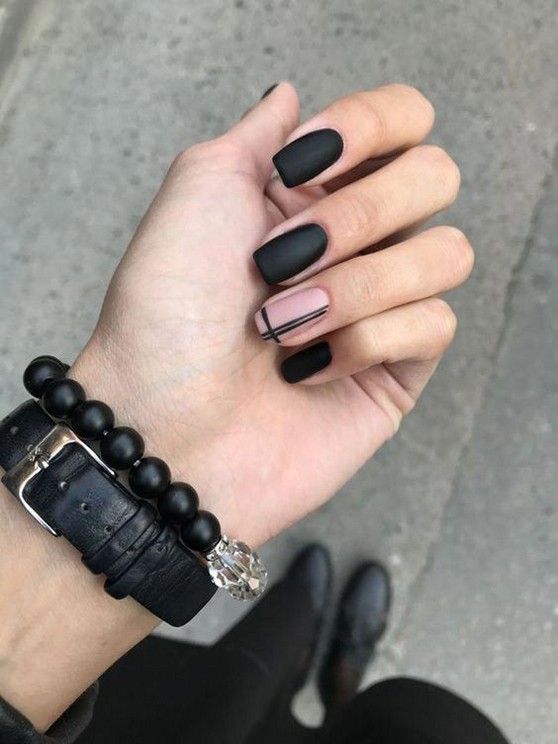 black decorated nails 21