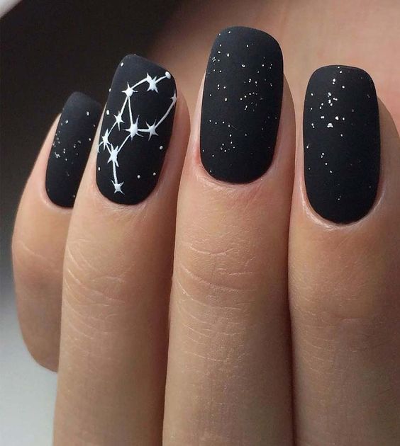 black decorated nails 24