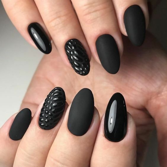 black decorated nails