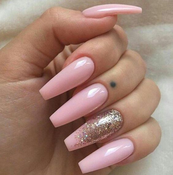 decorated glitter nails pink