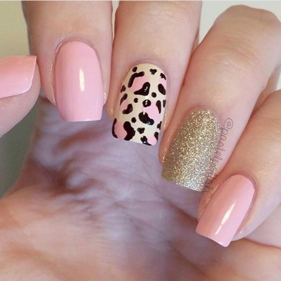 Animal Print Decorated Nails