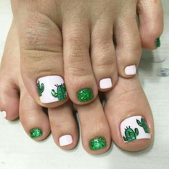 decorated toenails ideas 2