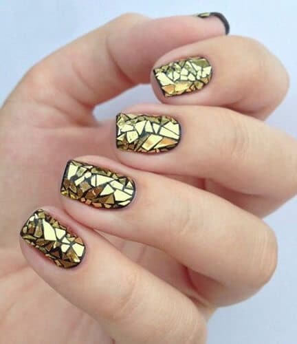 gold nails art 16