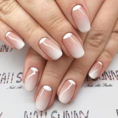 gradient nails white