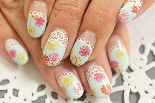 nails floral print decorated