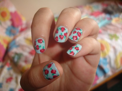 nails floral print