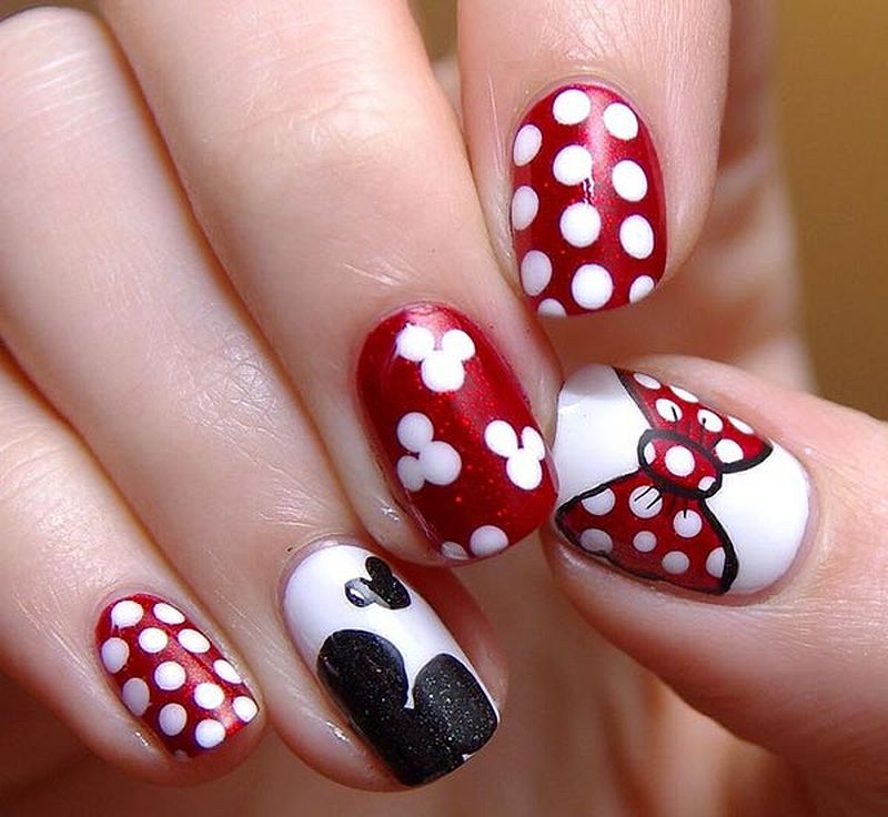 polka dot nails