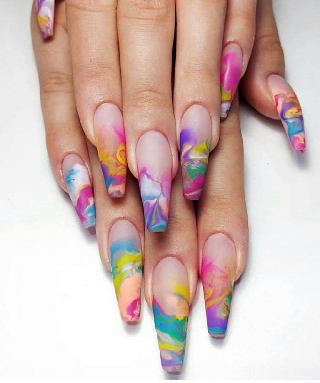 tie dye nails 13